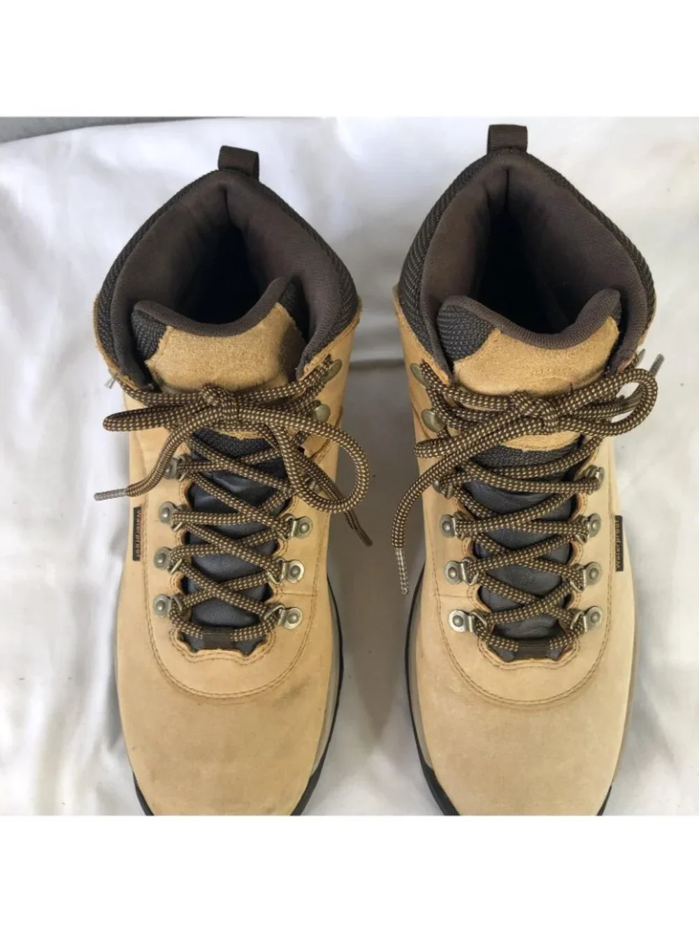 Timberland Boots Mens 11 Beige Nubuck Waterproof Hiking Outdoor Trail 14176